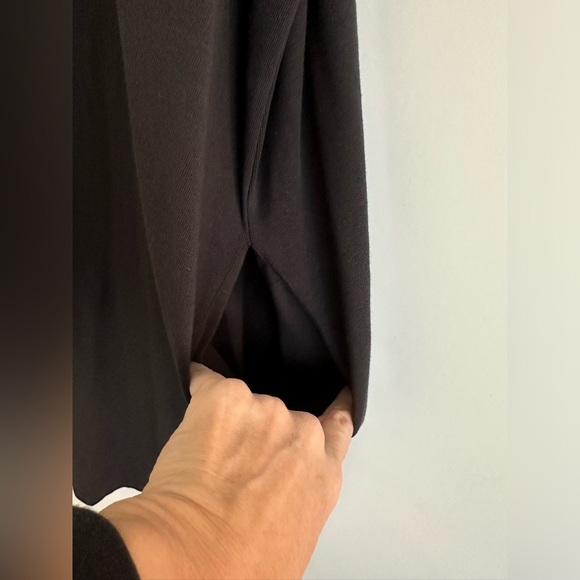 UNIVERSAL STANDARD - Hallie Short Sleeve T-Shirt Dress - Black - L (22-24 / 3X) - Picture 7 of 9